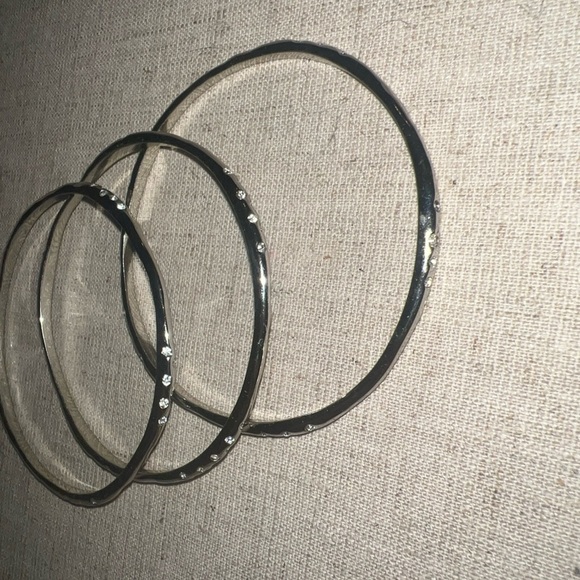3 Stella & Dot Bangles Rhea Bangle Bracelet Silver tone Stacking Crystal - Picture 6 of 6